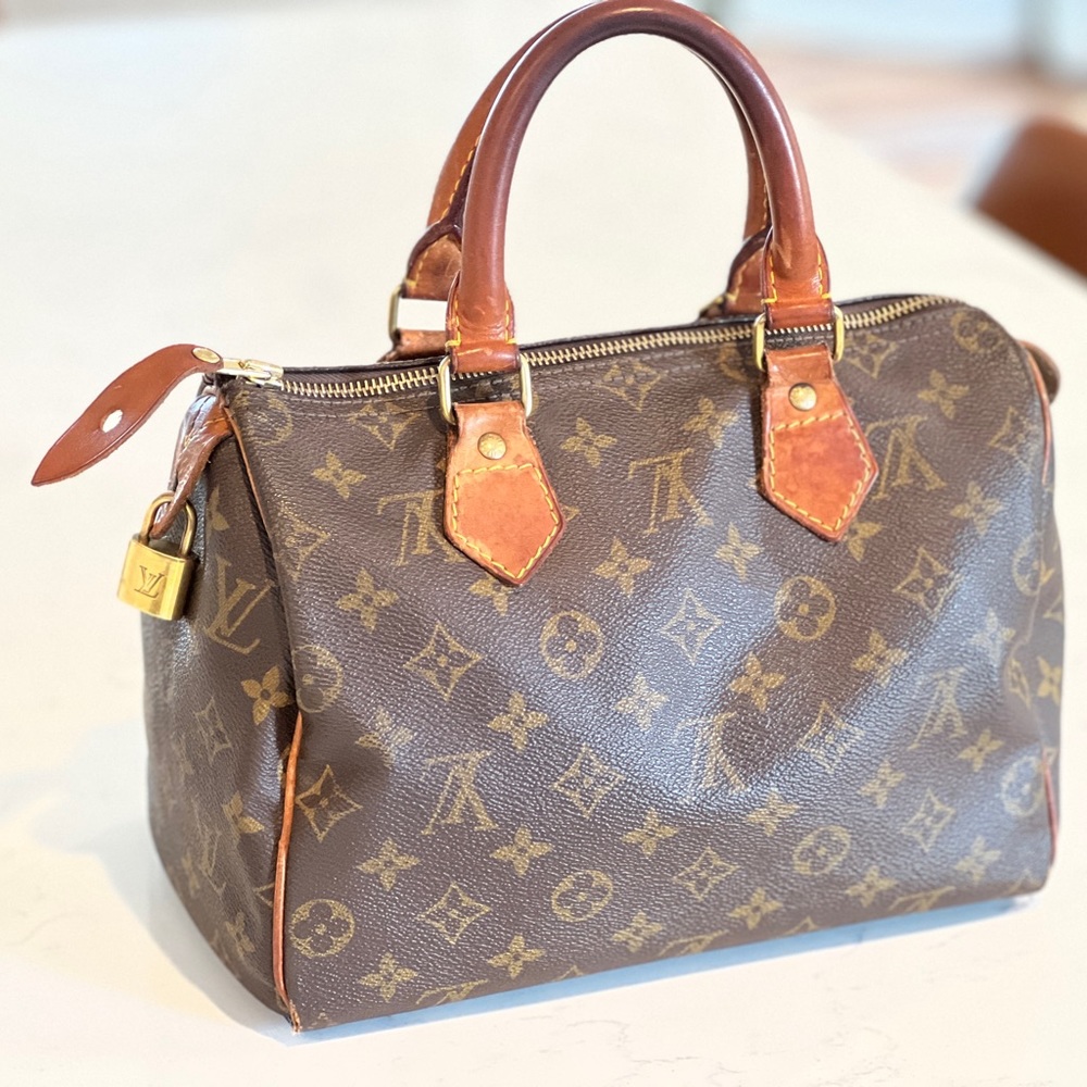 COPY - Vintage Louis Vuitton 1990 Speedy 25
